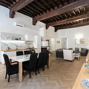 In - Bramante Luxury Apartment Rome